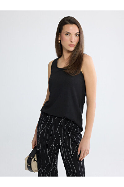 LC Waikiki Peak New Season U-Neck Textured Women's Undershirt