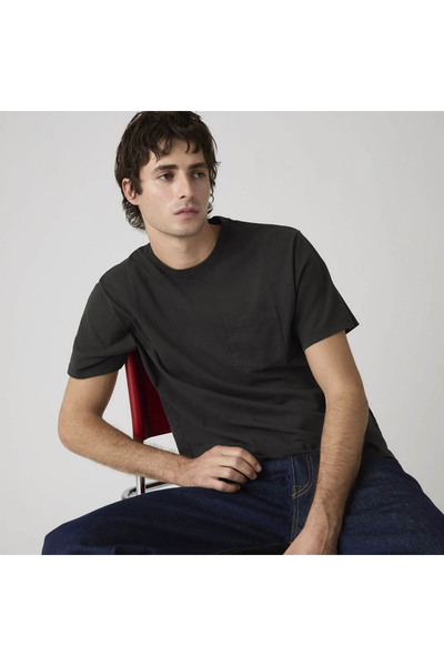 Levis Essential Pocket Tee Black Men's T-Shirt 005H0-0039