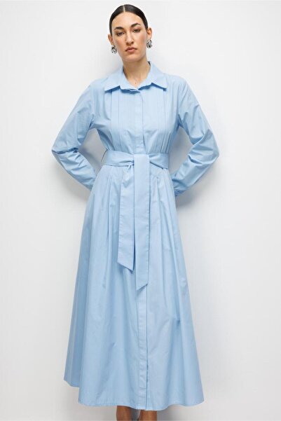 Mizalle Premium Saf Pamuk Açık Mavi Piliseli Uzun Elbise