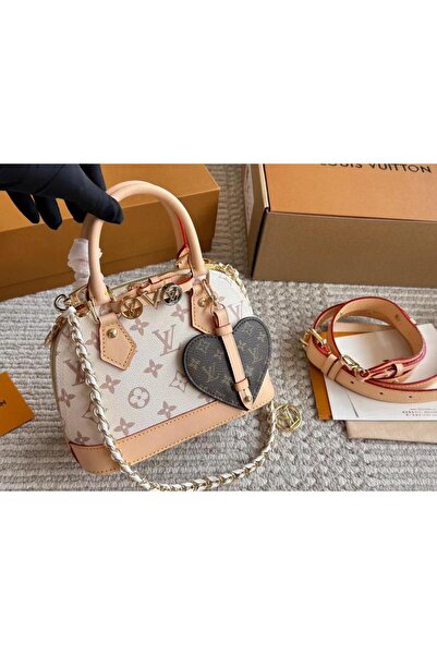 Lovisah Styles Rare Cute Bag with Box (Vietnam Made)