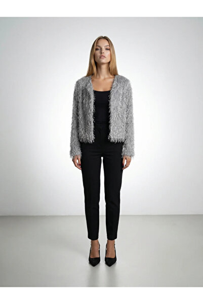 INFLUENCER سترة من الفرو المستورد بدون ياقة P بشرّابات