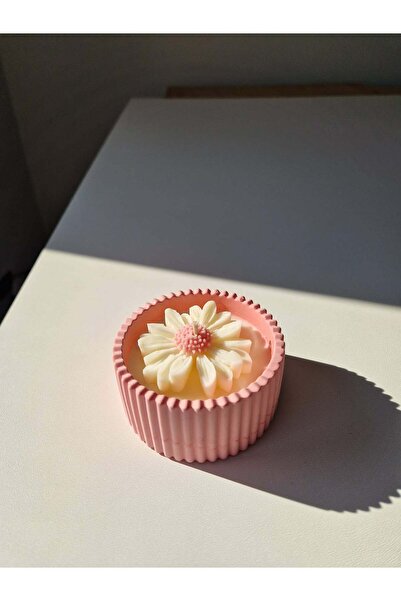 Criali Atelier Lumânare parfumată cu margaretă din ceară naturală de soia rea...