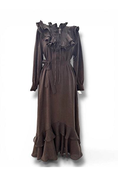 Butik Acı Kahve Modal Kumaş Yaka Göğüs Ve Eteği Fırfırlı Elbise Modelimiz