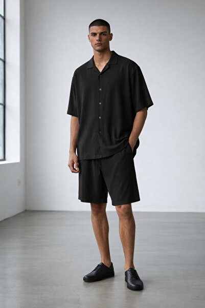 Shine Stone قميص رجالي بأكمام قصيرة وشورت من قماش الكريب