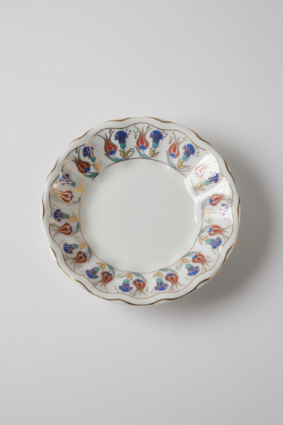 İpek Porselen 12 Kişilik Kırmızı Lale Desen Yaldızlı Çay Tabağı 10cm