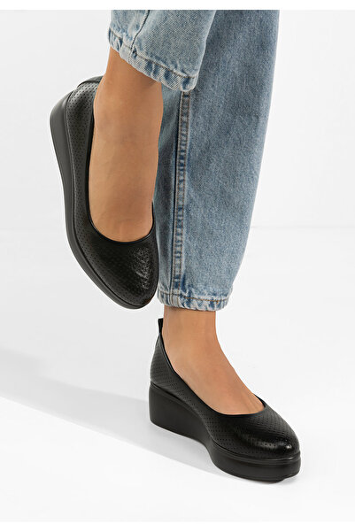 B T Shoes Black Danetia Platform Sole shoes