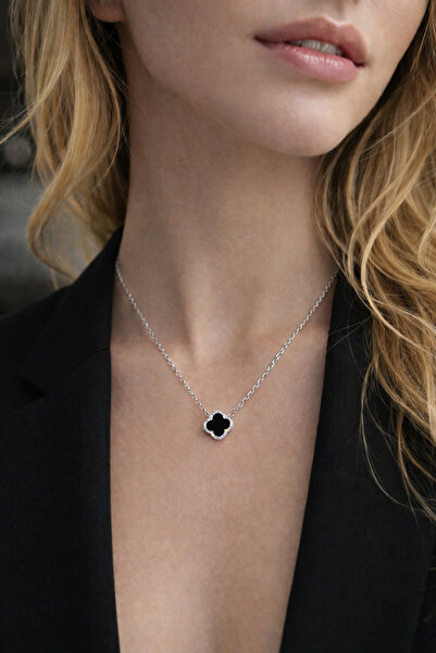 Giz Gümüş 925 Ayar Gümüş Rodyum Kaplama Etrafı Zirkon Taşlı Siyah Oniks Minik...