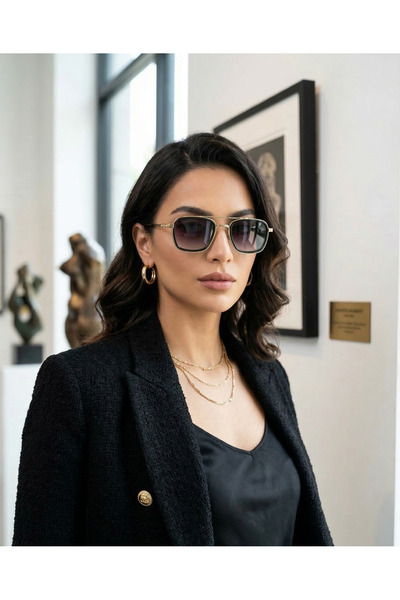 BLACK L170 C105 48 Women's Sunglasses