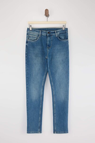 Trendyol Collection Blaue Slim-Fit-Jeans aus flexiblem Stoff TMNSS26JE00002