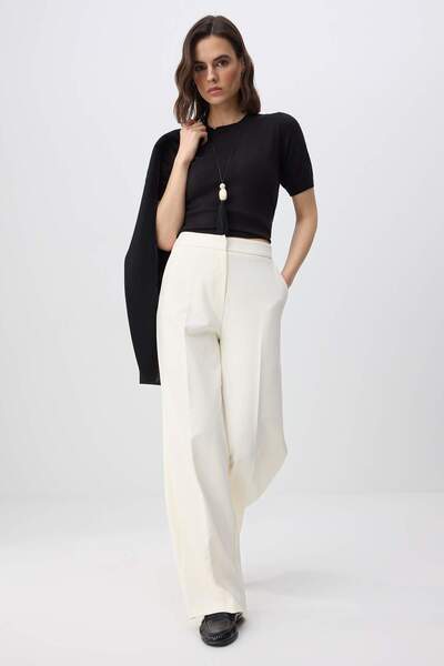 Trendyol Kollektion Limited Edition weiße Wideleg/Hose mit weitem Bein aus de...