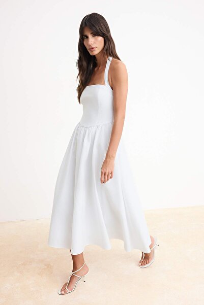 Trendyol Collection Weißes, schlichtes, gewebtes Maxikleid TWOSS25EL00881