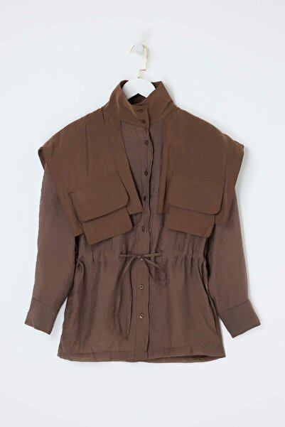 Trendyol Collection Jachetă țesută din modal cu detalii de buzunar, tip nurcă...