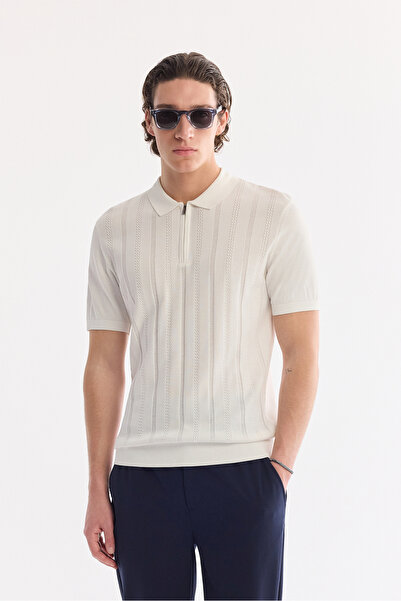 Avva Men's Ecru Polo Collar Zippered Rayon Regular Fit Knitwear T-Shirt A61Y5018