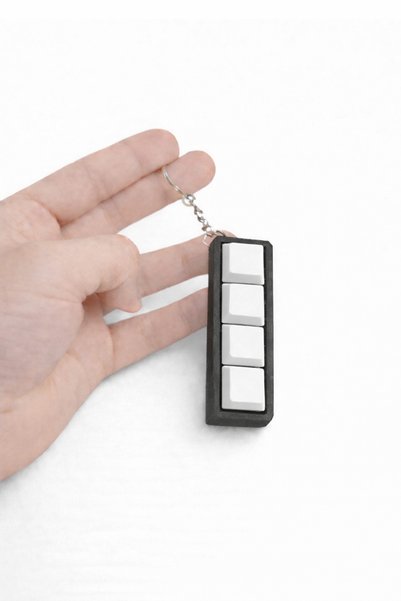 Akıllı Cep Dünyası White 4-Piece Keycap Keychain – Blue Switch Mechanical Key – Stress Reliever Click Keyboard Keychain