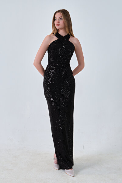 Feminist Boyundan Bağlamalı Arkadan Yırtmaç Detaylı Pul Payet Abiye Siyah 080...