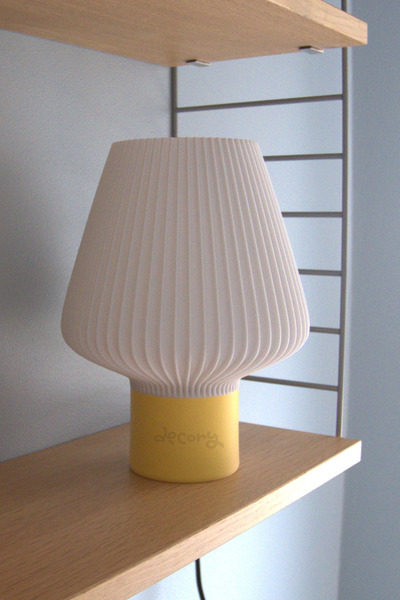 decory عاكس الضوء المزخرف من ويستي، مصباح طاولة مزخرف على طراز Pinterest مع ح...