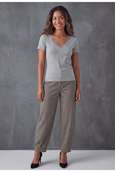 Madmext Γκρι μπλουζάκι με λαιμόκοψη V, σετ Δαντέλα τεμαχίων, γυναικείο μπλουζ...