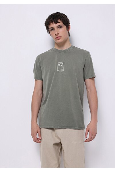 Colin's تي شيرت رجالي ذو قصة عادية وياقة مستديرة وأكمام قصيرة باللون الأخضر