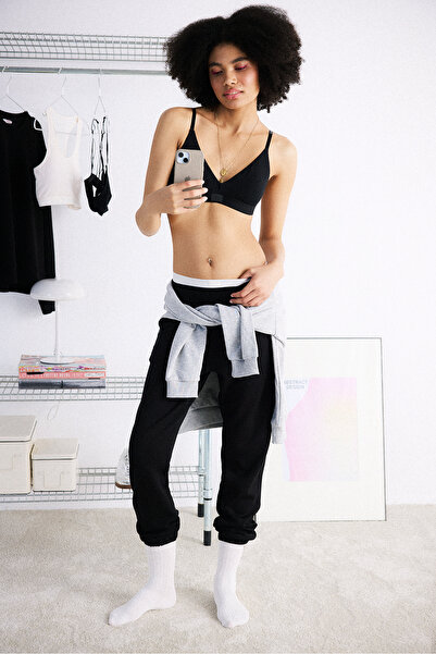 Penti SoftTriangleBlack Bra - Comfortable Design