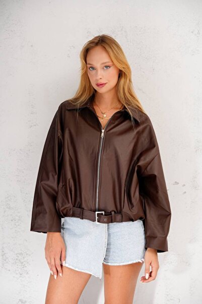 İLKCET MODA Prevelika ženska bomber jakna sa pojasom u tamno smeđoj boji