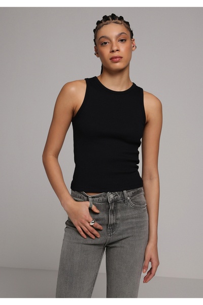 Colin's Slim Fit Women's Black Undershirt