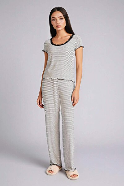 DeFacto طقم ريبانا قصير الأكمام من قطعتين بمقاس عادي G3118AX26SP