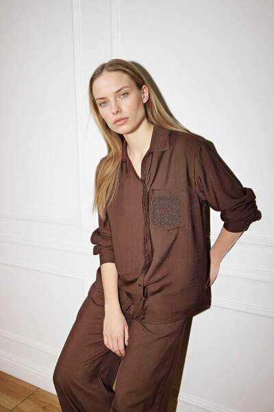 DeFacto قميص من القماش المجعد من ريلاكس فيت G9133AX26SP