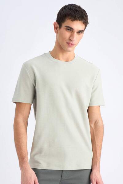 DeFacto Μπλουζάκι με κανονική εφαρμογή, λαιμόκοψη ποδηλάτου, κοντό μανίκι Με ...