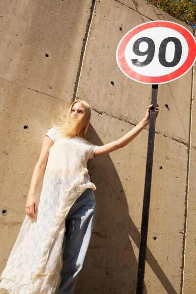 DeFacto Rochie maxi cu bretele din dantelă cu decolteu în V croială F9580AX25AU