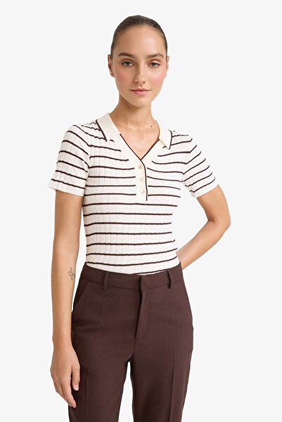 DeFacto Figurbetonte gestreifte Kurzarm-Strickpullover mit Polokragen G0471AX...