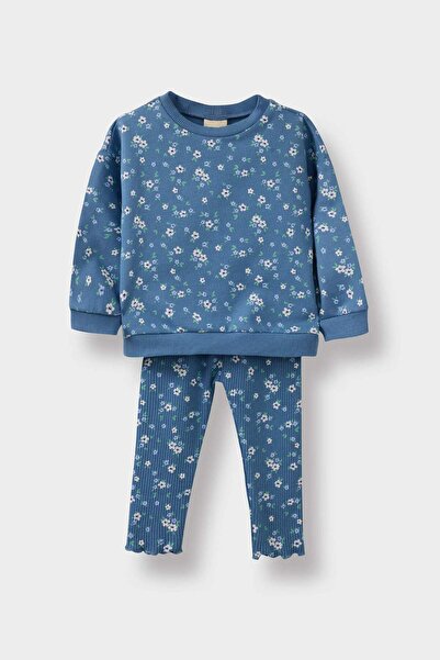 DeFacto طقم مكون من قطعتين للفتيات الصغيرات، سويت شيرت وبنطلون ضيق بنقشة الزه...