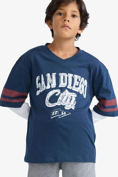 DeFacto Υπερμεγέθη μακρυμάνικο μπλουζάκι με στάμπα με λαιμόκοψη V για αγόρια ...