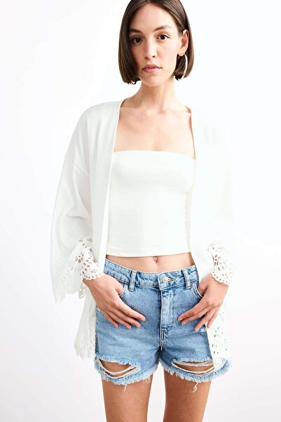 DeFacto Приталена блуза з довгими рукавами та вишитим коміром G0283AX25SM