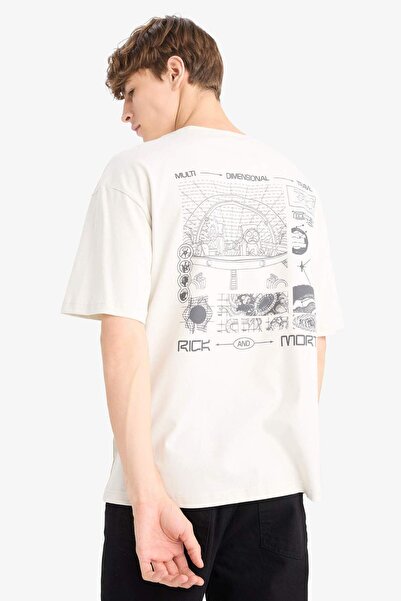 DeFacto %100 Pamuk Rick and Morty Boxy Fit Bisiklet Yaka Sırt Baskılı Kısa Ko...