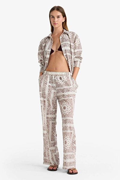 DeFacto Παντελόνι παραλίας κανονικής εφαρμογής με σχέδιο σάλι F8336AX25HS