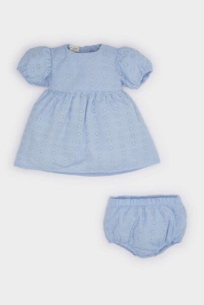 DeFacto طقم من قطعتين فستان مطرز بأكمام قصيرة مزين بالزهور وسروال داخلي للفتي...
