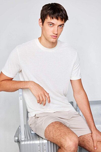 DeFacto Regular Fit Crew Neck Short Sleeve Textured Jacquard T-Shirt D7891Ax25Sp