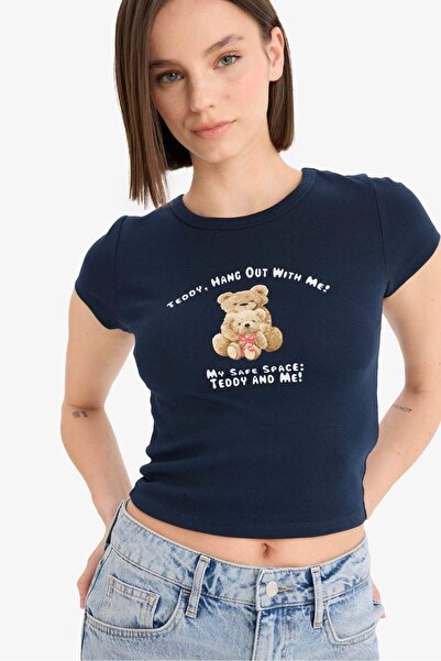 DeFacto تي شيرت بأكمام قصيرة وياقة دائرية مطبوع ريبانا E7991AX25SP