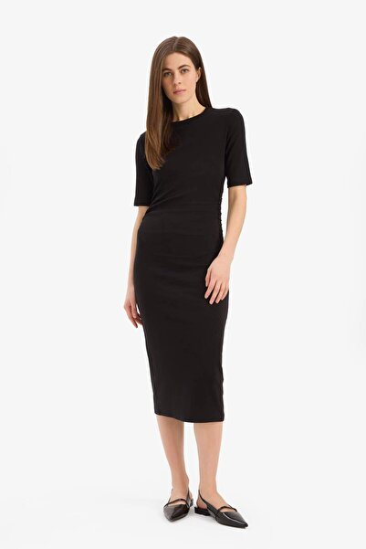 DeFacto Bodycon Bodycon Bodycon με λαιμόκοψη με ραβδώσεις κοντομάνικο μίντι φ...