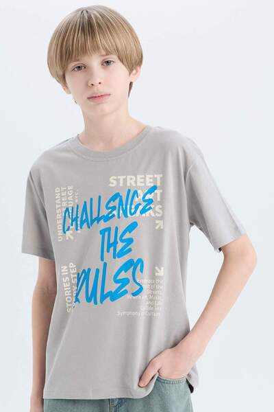 DeFacto Bedrucktes graues Jungen-T-Shirt mit Rundhalsausschnitt D9284A8/GR52