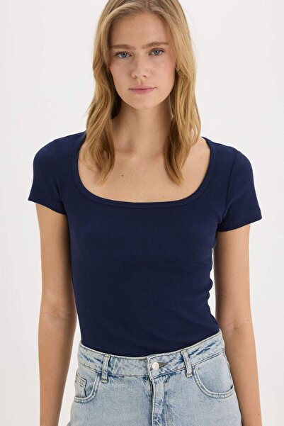 DeFacto Slim Fit Dar Kesim Yuvarlak Yaka Basic Düz Fitilli Kaşkorse Kısa Koll...