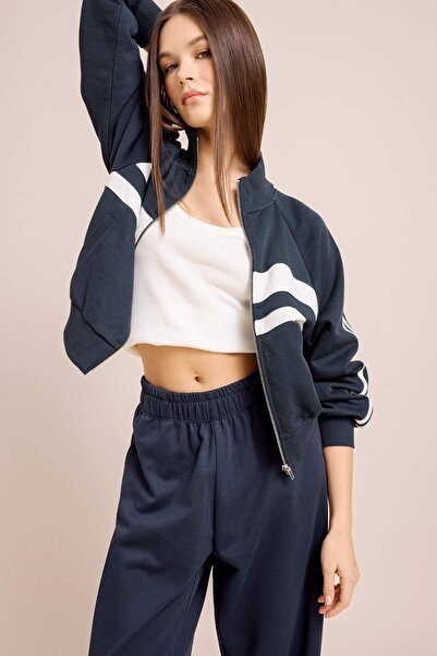 DeFacto Fitted Dik Yaka Cepli Kalın Fermuarlı Sweatshirt E5375AX25SP