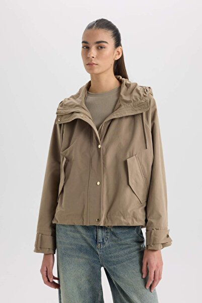 DeFacto Su İtici Kumaş Kapüşonlu Hafif Mevsimlik Mont Cepli Fermuarlı Çıtçıtl...