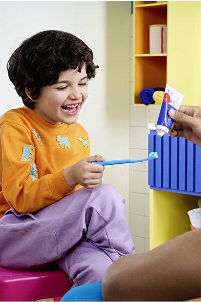 Curaprox Enzycal Kids Flörürsüz Diş Macunu 60 ml Çilekli