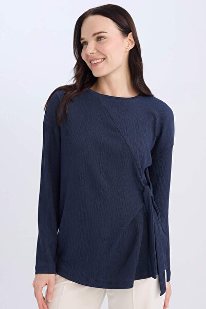 DeFacto Regular Fit Crew Neck Tie-Detail Wrinkled Long Sleeve T-Shirt E1800Ax...