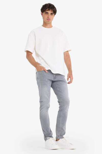 DeFacto Pedro Slim Fit Narrow Fit Regular Waist Slim Leg Pocket Jean Trousers...