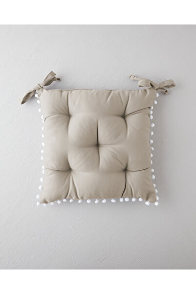English Home Puff Ponponlu Tekli Sandalye Minderi 40x40 cm Bej