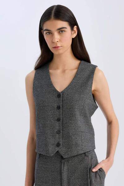 DeFacto V-Neck Checked Buttoned Blazer Vest D8634Ax24Au