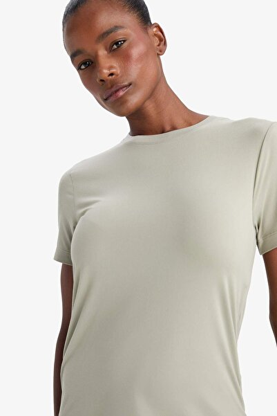 DeFacto Fit Standard Fit Crew Neck Sportsman Basic κοντομάνικο μπλουζάκι D229...