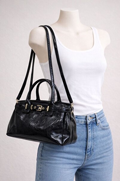 Store Kadın Siyah Parlak Rugan Baget Çanta